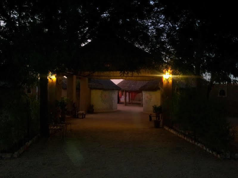 Mahadev Resort Sām Extérieur photo